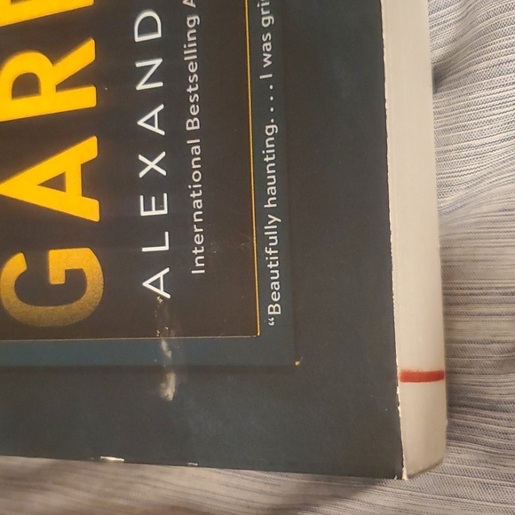 Shadow Garden. 📚 - Picture 6 of 7